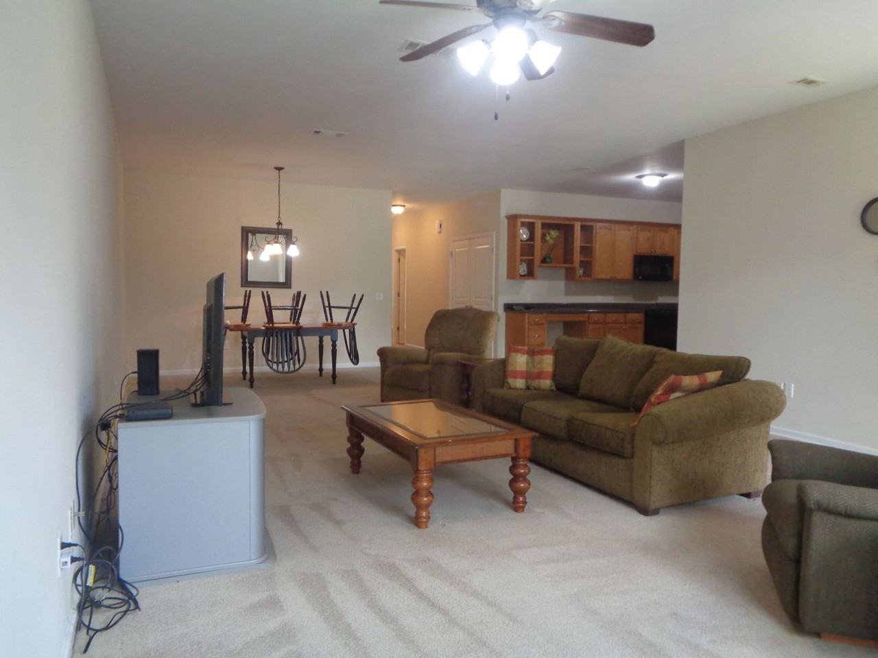 3 Breckenridge Ct - Photo 3 of 14