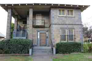 featured image of 649 W 8th St #B