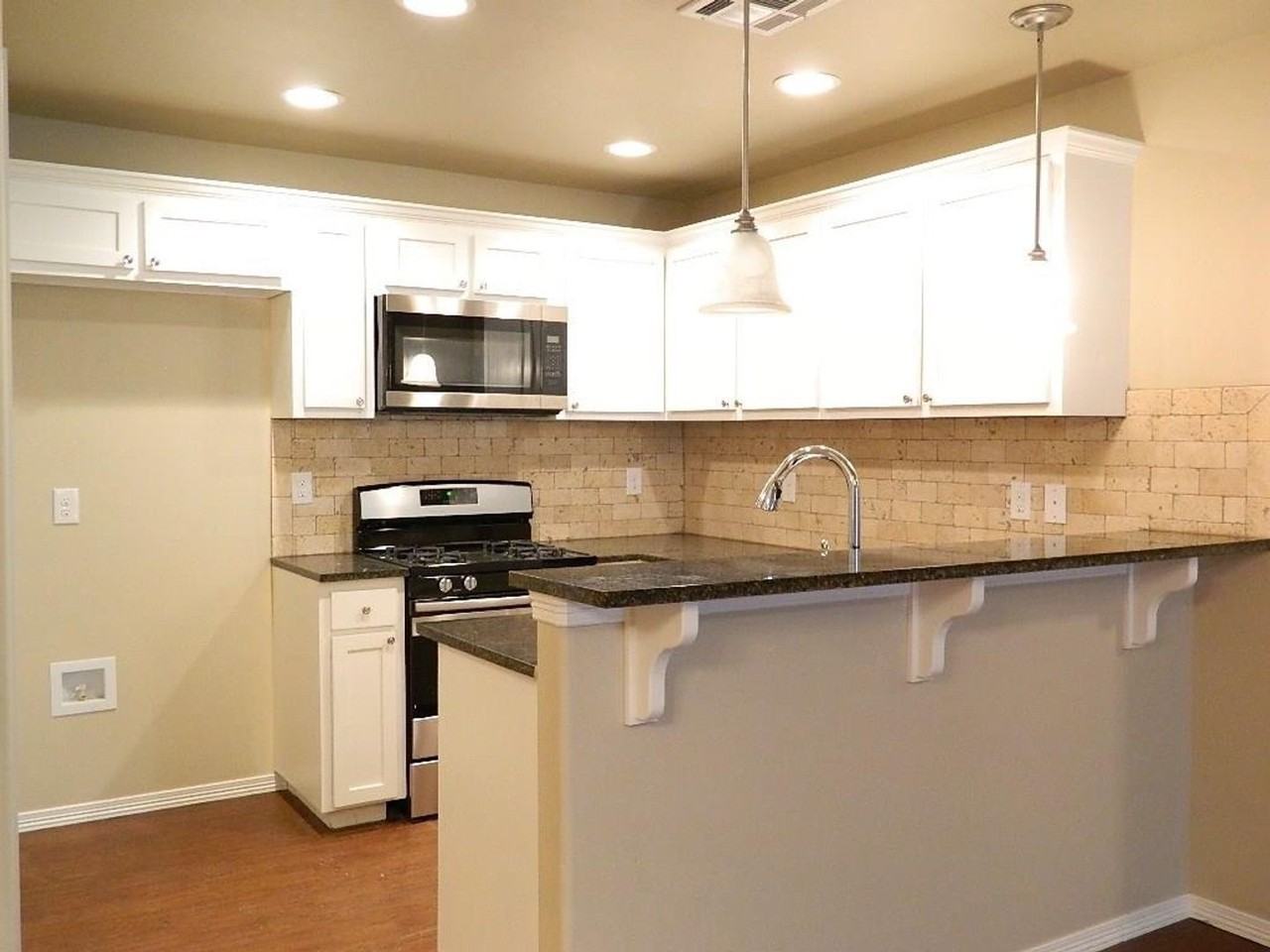 204 Saint Charles Way - Photo 4 of 18