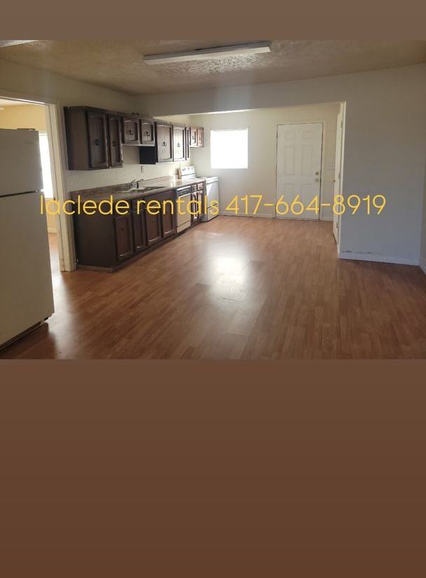 574 Brice St - Photo 3 of 6