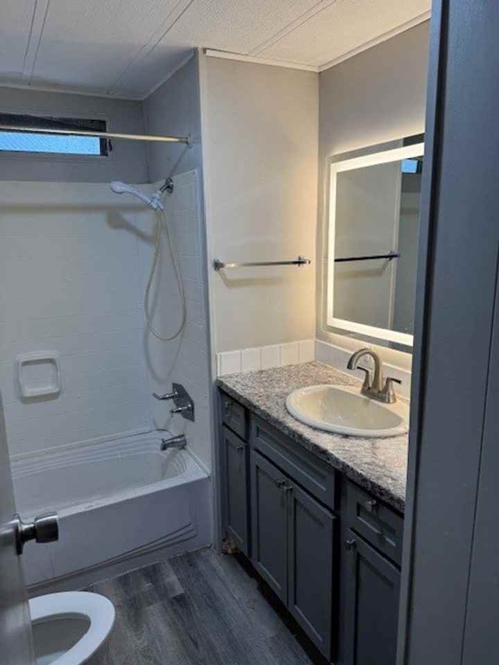 6706 Pompeii Rd - Photo 6 of 9