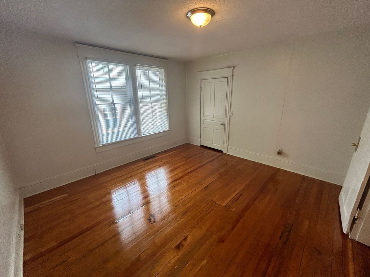 1109 N Duke St - Photo 7 of 16