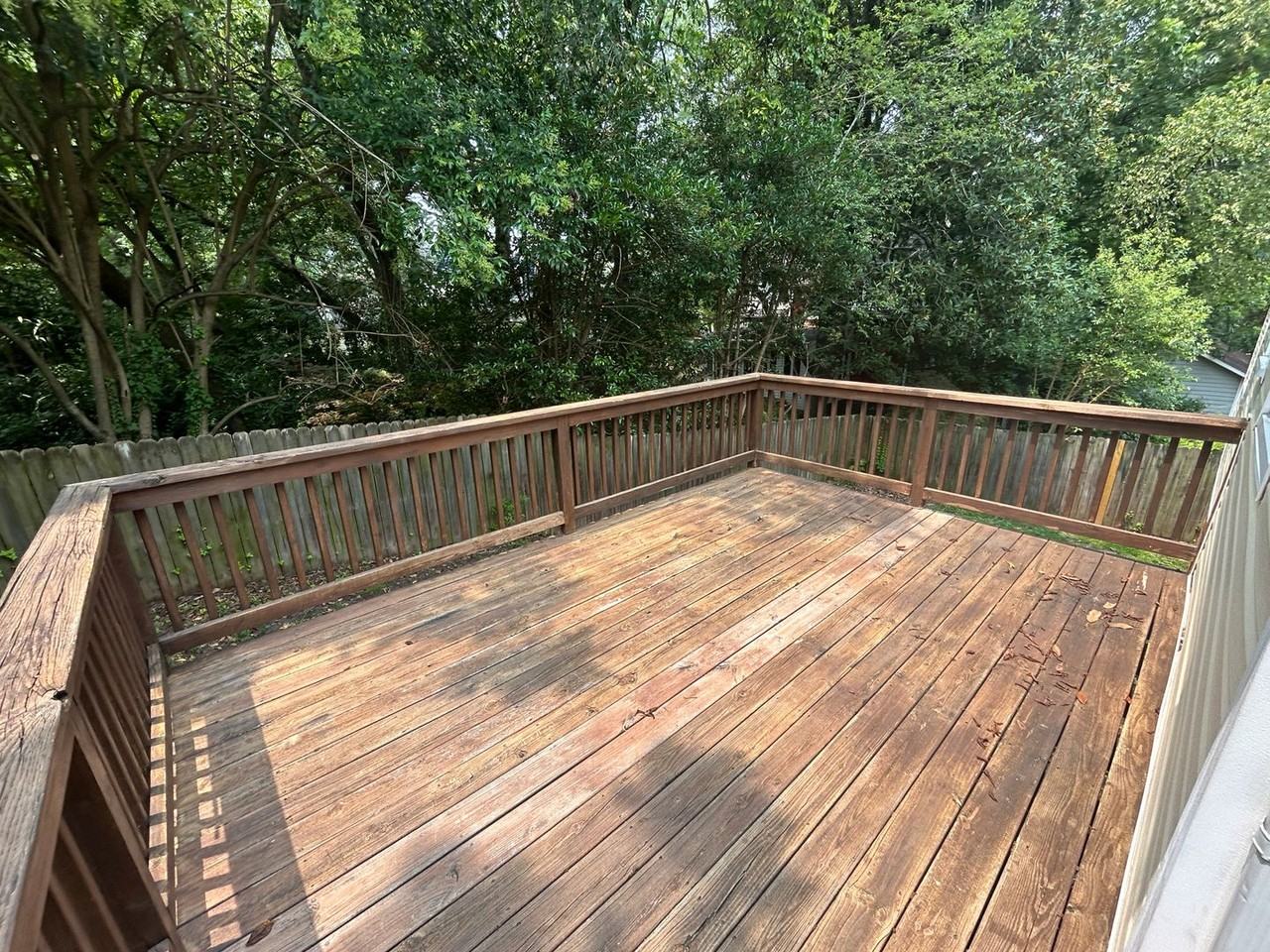 1109 N Duke St - Photo 2 of 16