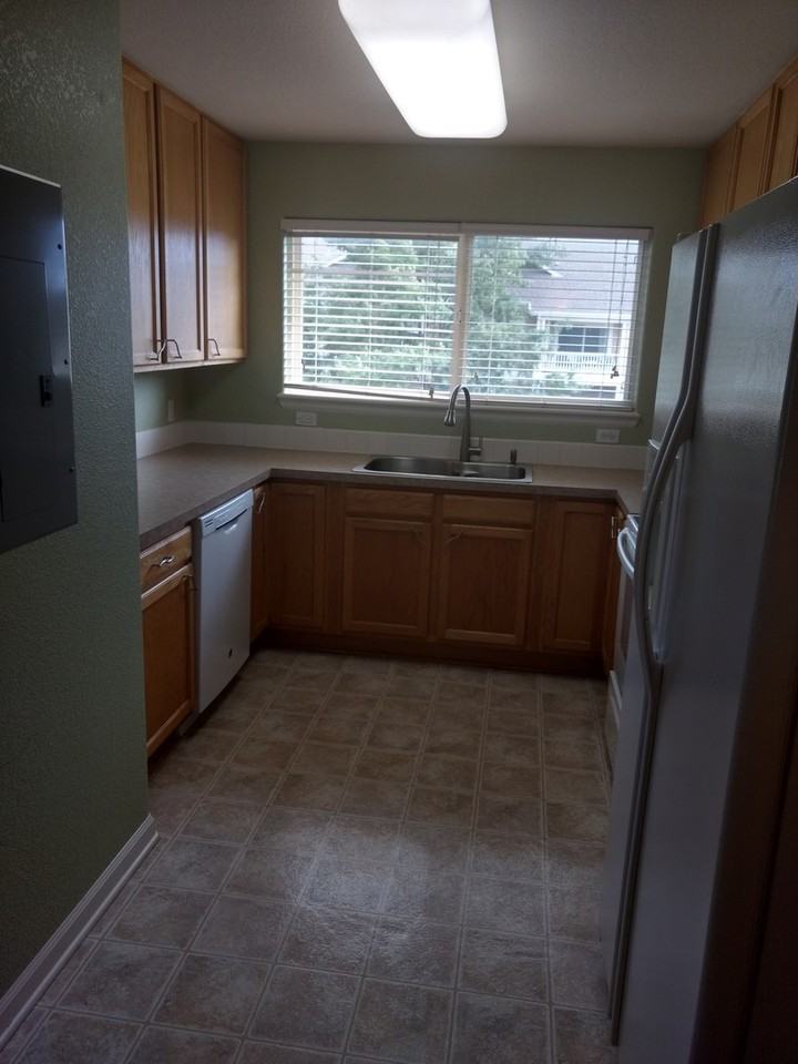 3475 Boulder Cir #201 - Photo 5 of 14