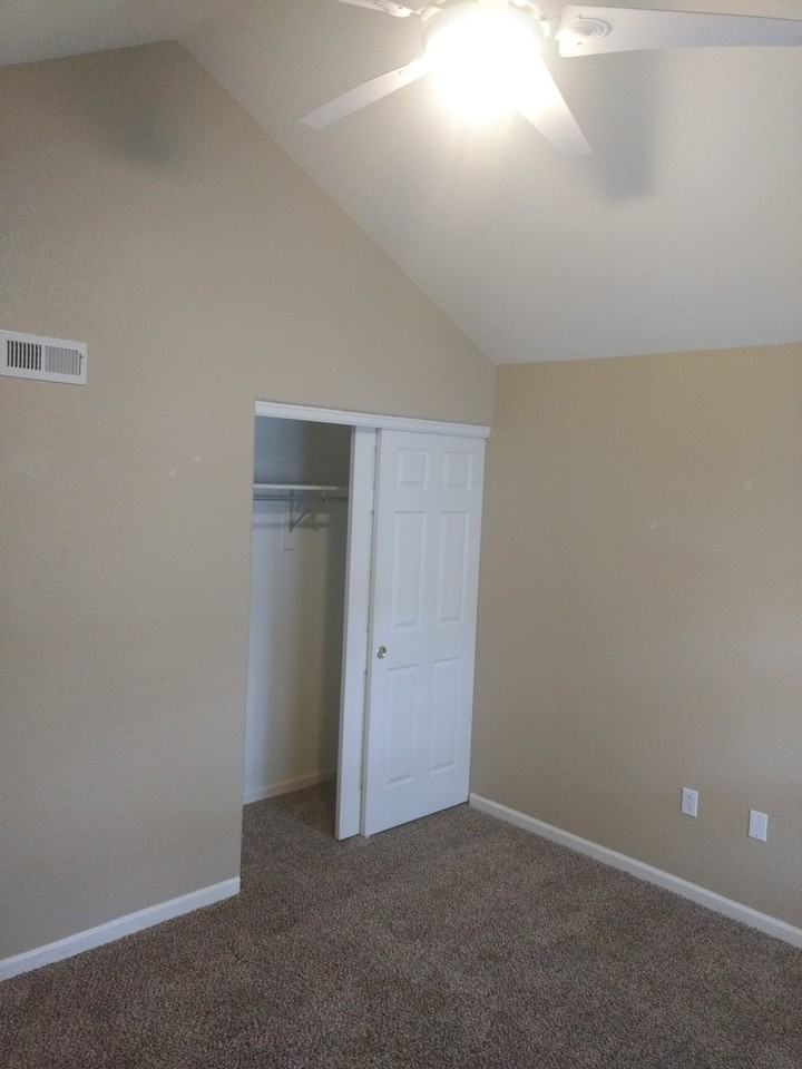 3475 Boulder Cir #201 - Photo 7 of 14