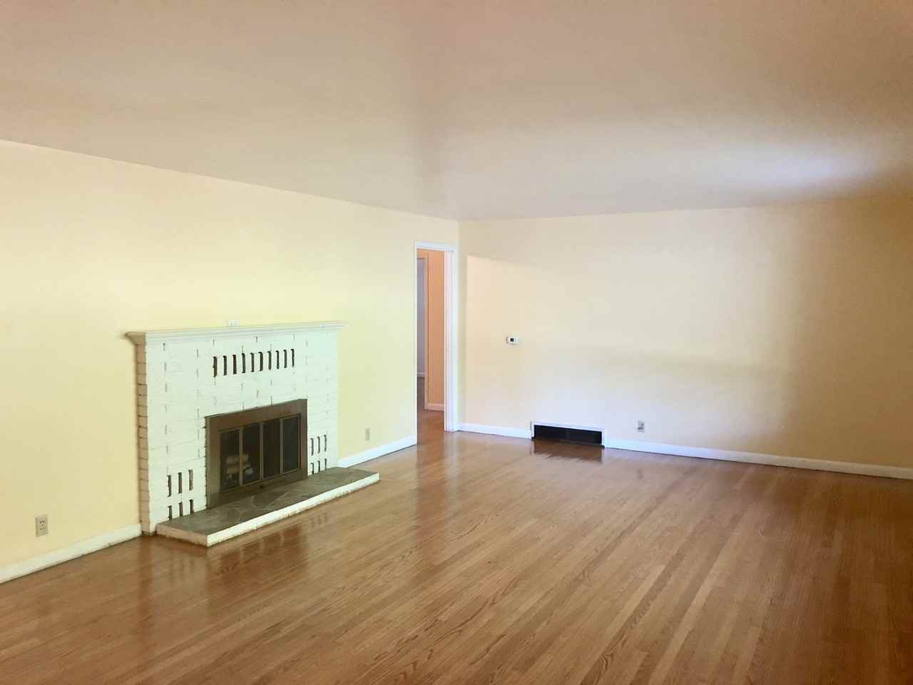 15717 84th Ave Ne - Photo 2 of 12