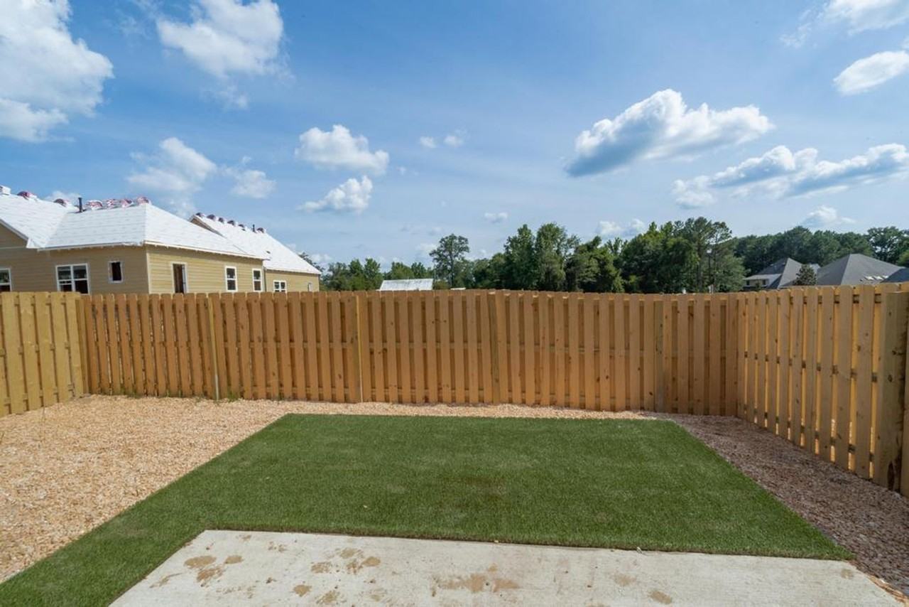 137 Patton Way - Photo 7 of 35
