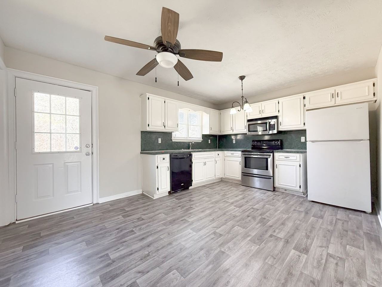 169 Lee Road 207 - Photo 6 of 22