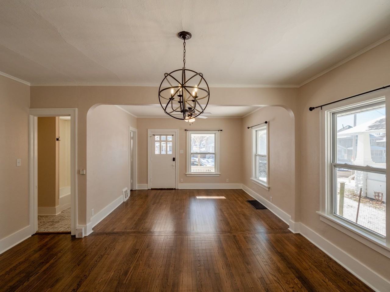 1726 5th Ave Se - Photo 3 of 19