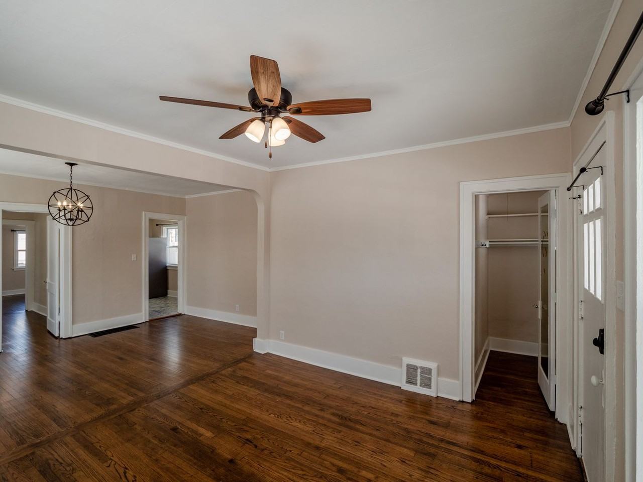 1726 5th Ave Se - Photo 6 of 19