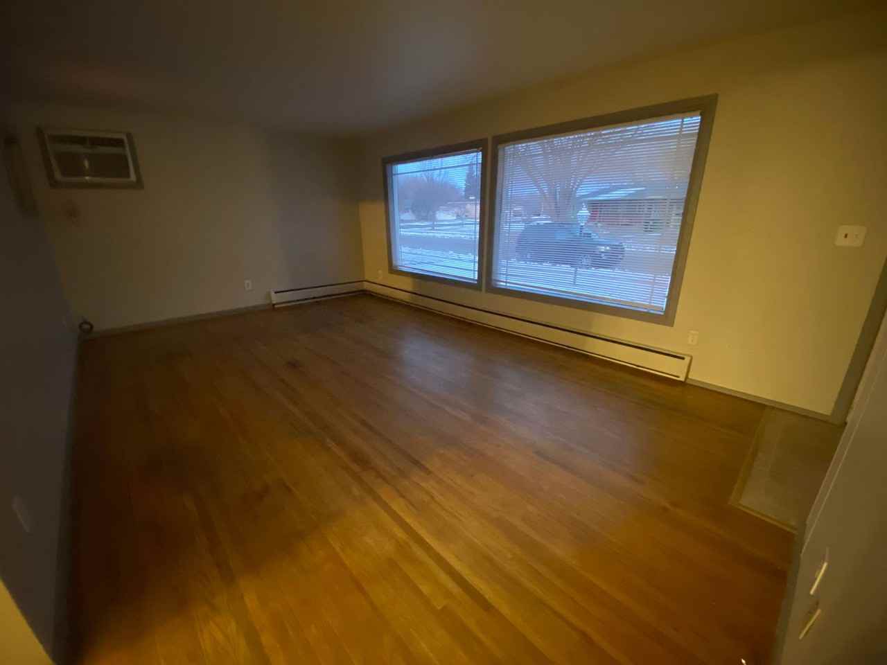 708 Elm St - Photo 6 of 17