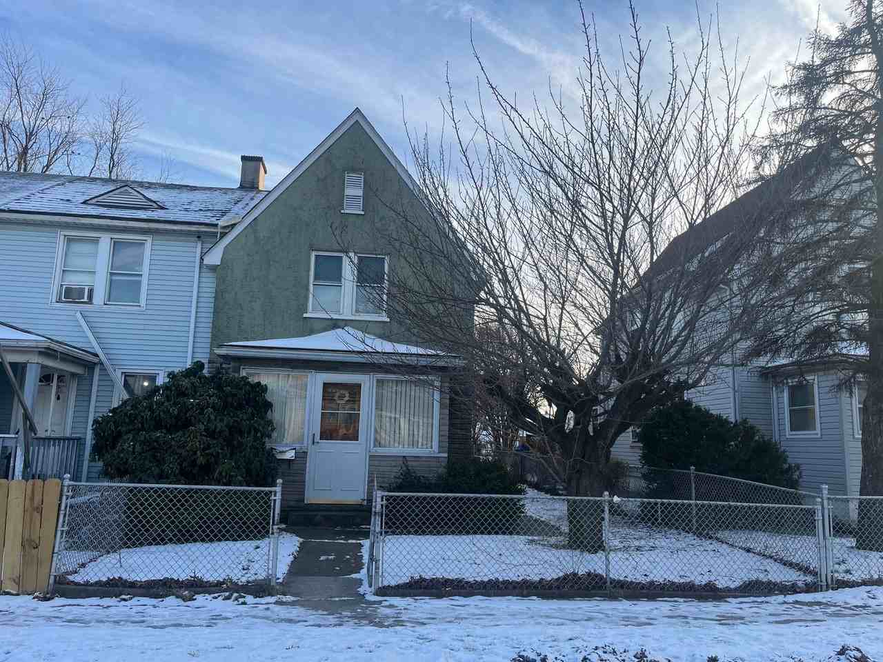 239 Saint Helena Ave - Photo 2 of 24