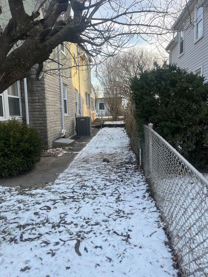 239 Saint Helena Ave - Photo 3 of 24