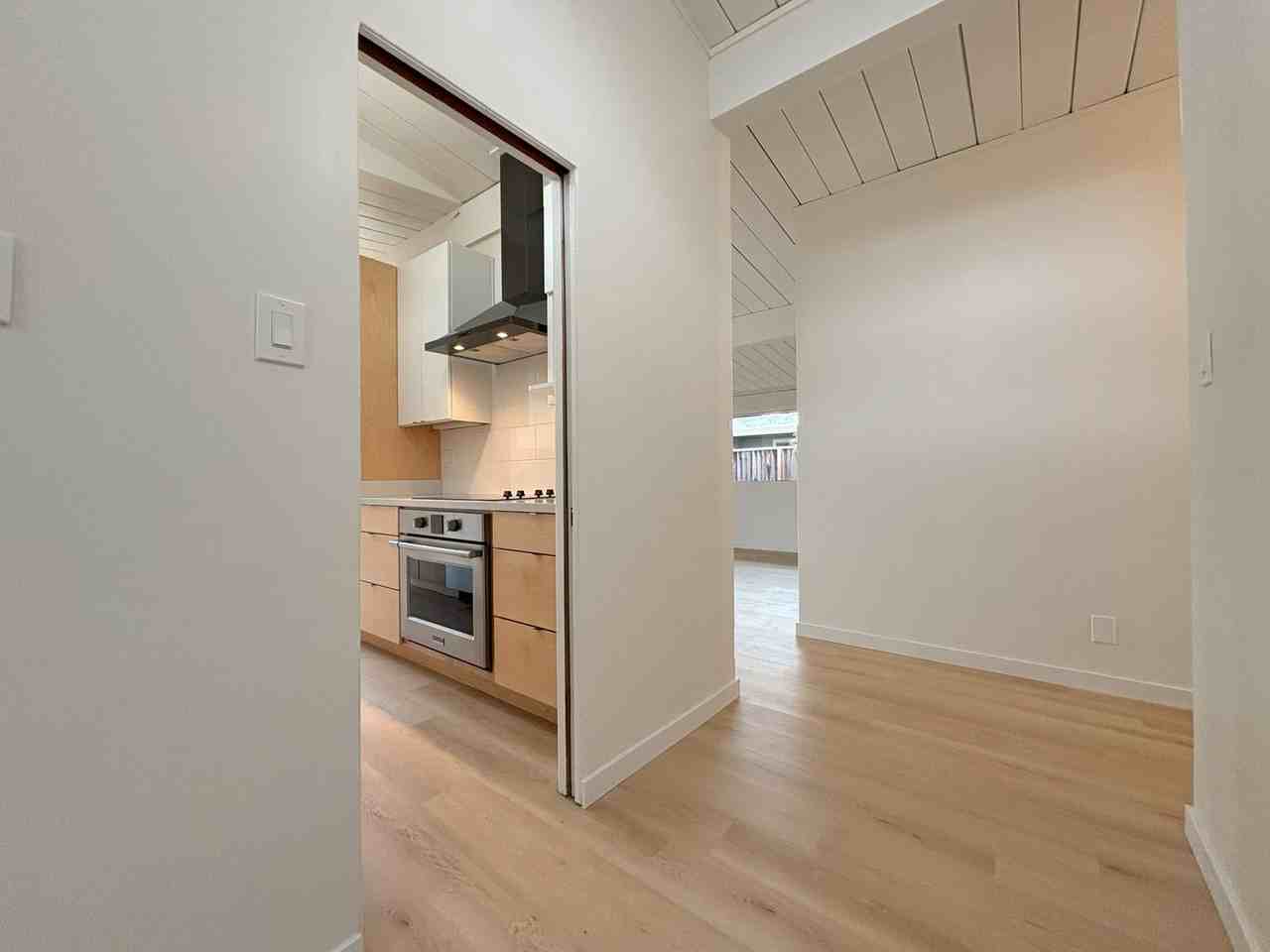 331 Carolina Ln - Photo 3 of 29