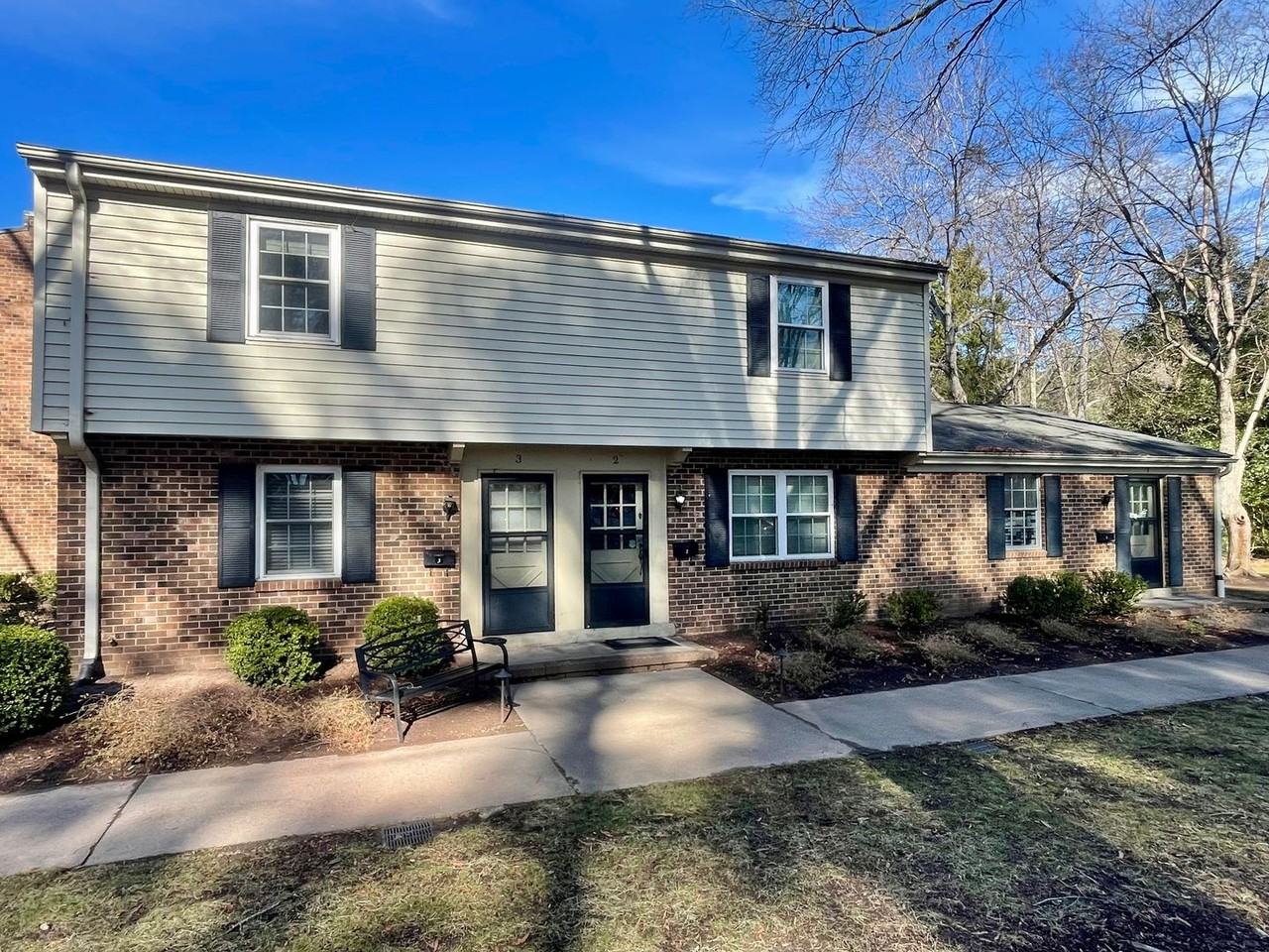 1002 Willow Dr #3 - Photo 2 of 17