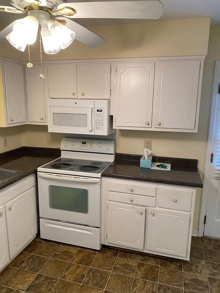 1002 Willow Dr #3 - Photo 6 of 17