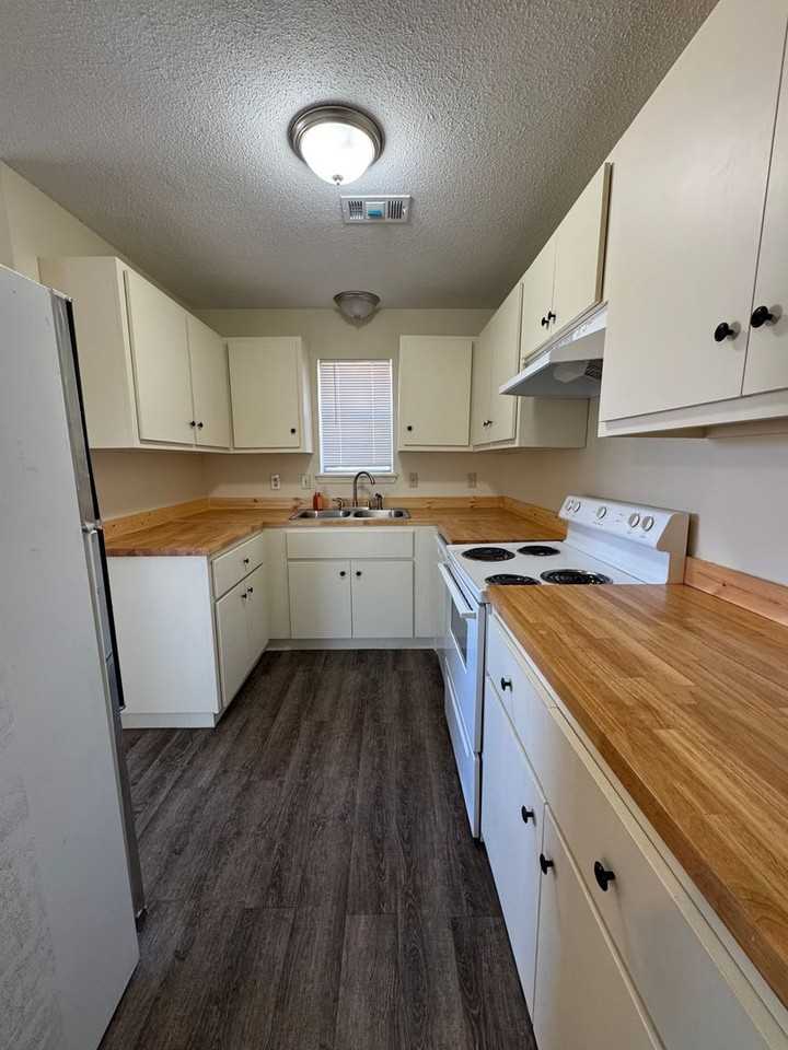 Countryside Estates - Photo 4 of 9