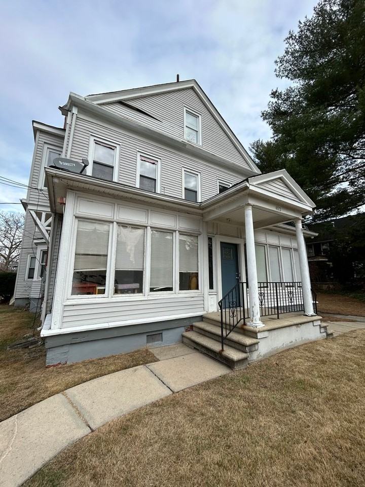 402 Cinnaminson Ave - Photo 6 of 25