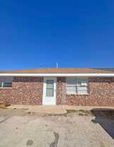 612 E Sunset Dr - Photo 1 of 1