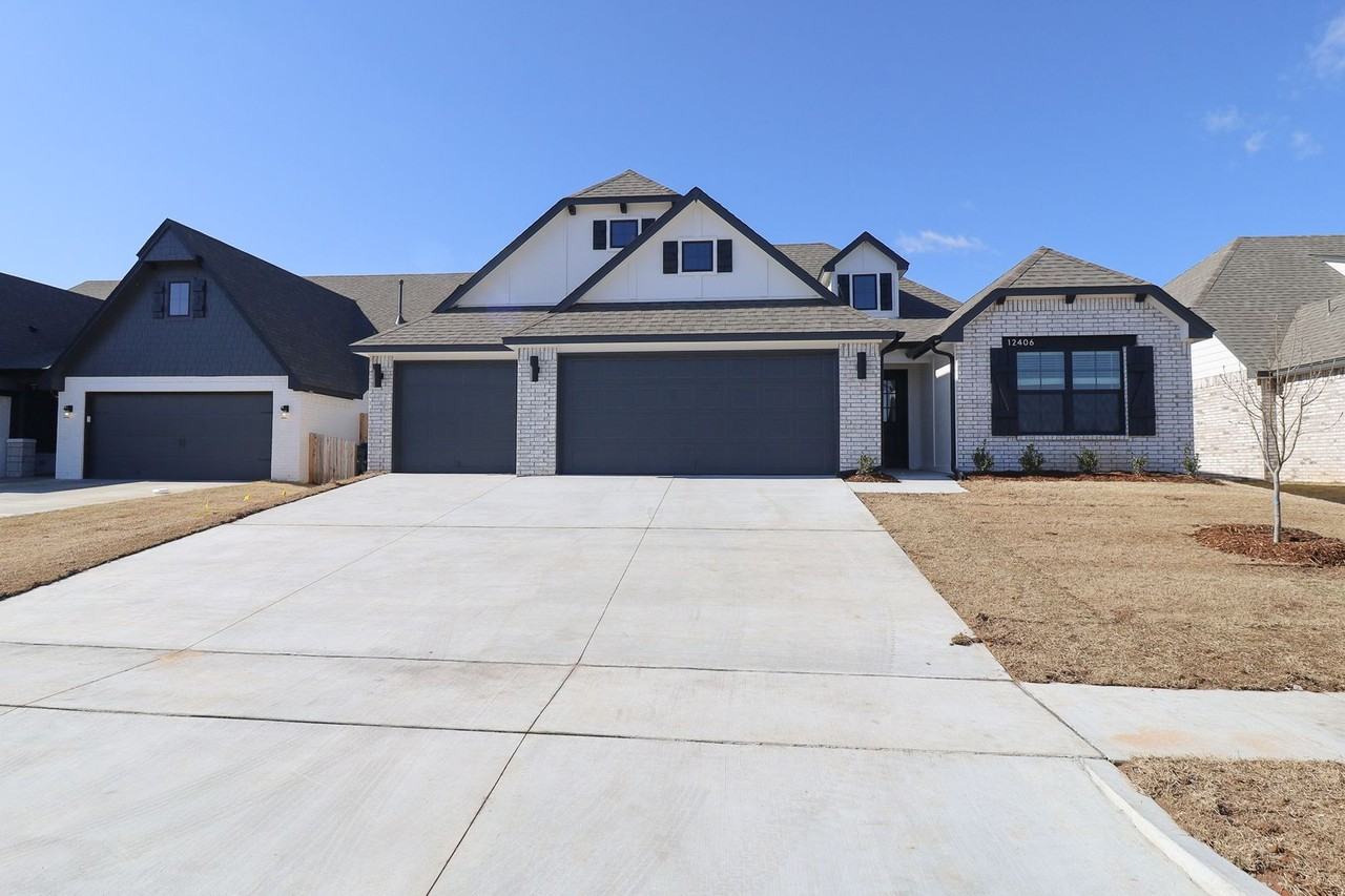 12406 S Joplin Pl - Photo 2 of 38