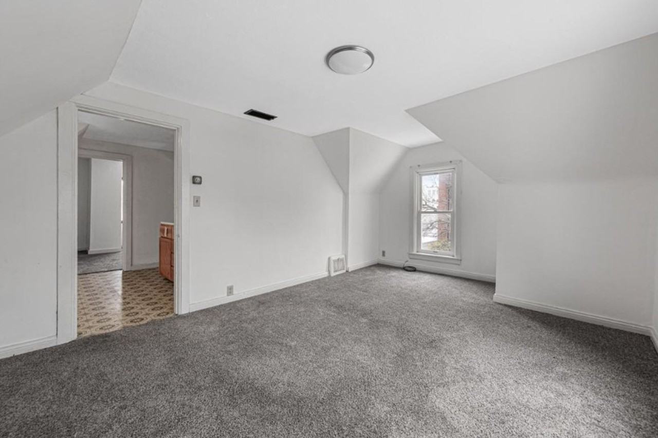 214 W College St #2 - Photo 6 of 7