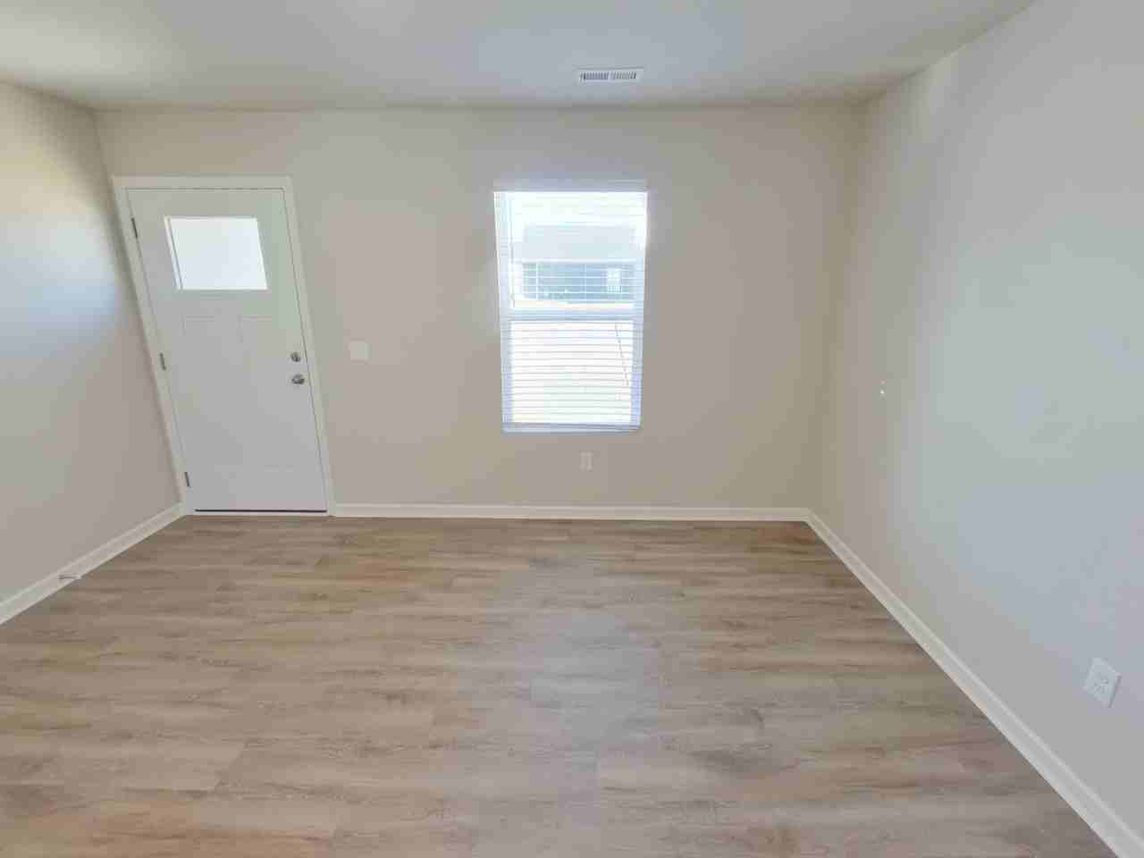 2742 S Cypress St - Photo 3 of 21