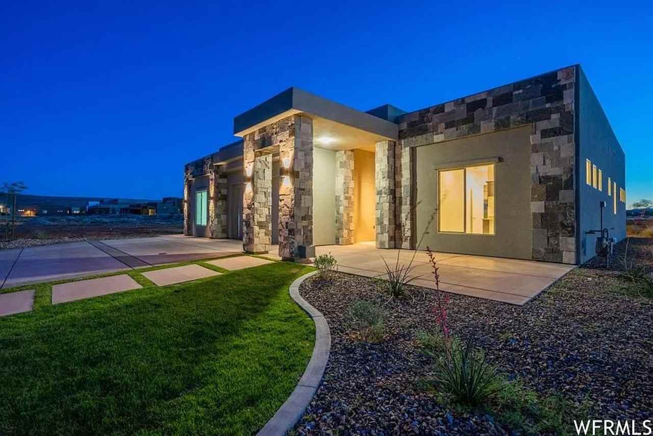 3194 S Hideaway Pl - Photo 2 of 50