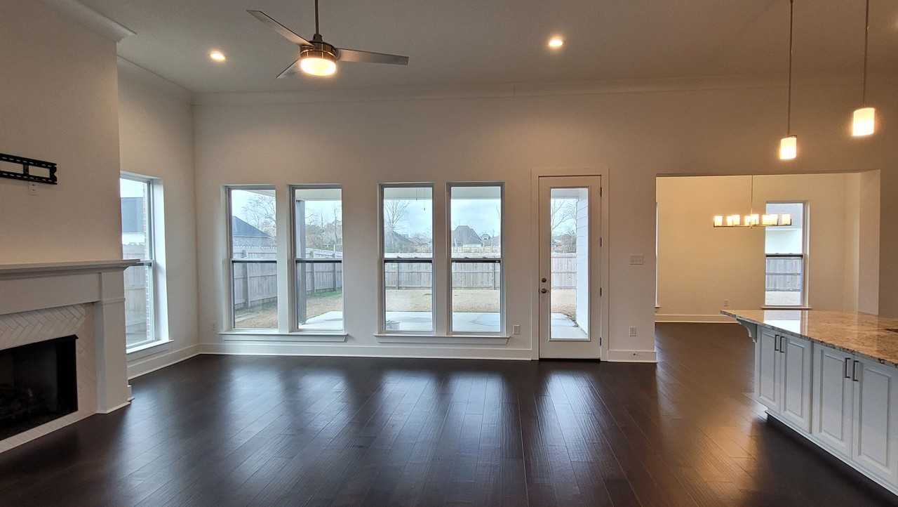 10130 Oak Colony Dr - Photo 2 of 13