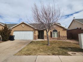 1421 Northern View Dr - Photo 1 of 1