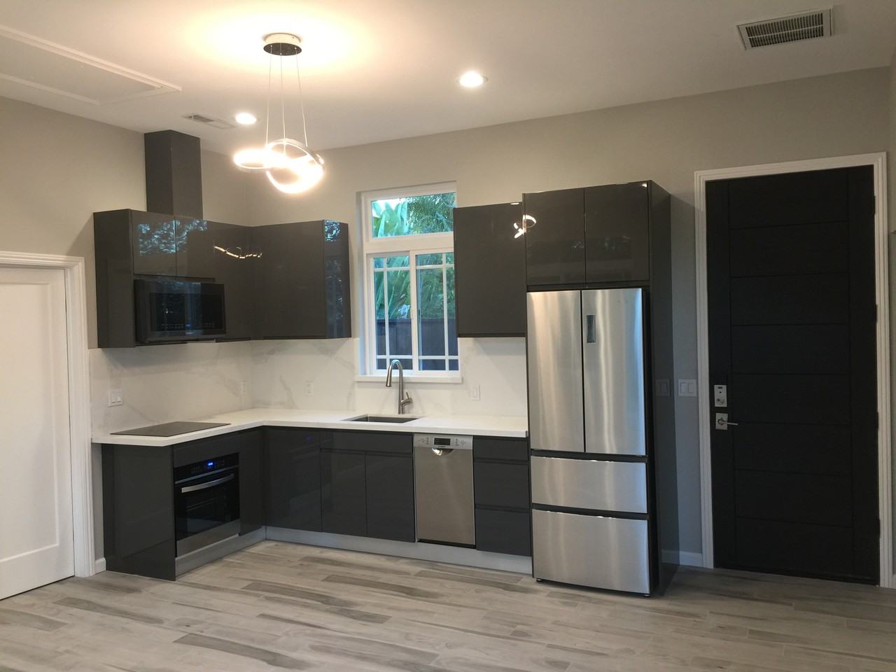 813 Pierino Avenue - Photo 2 of 13