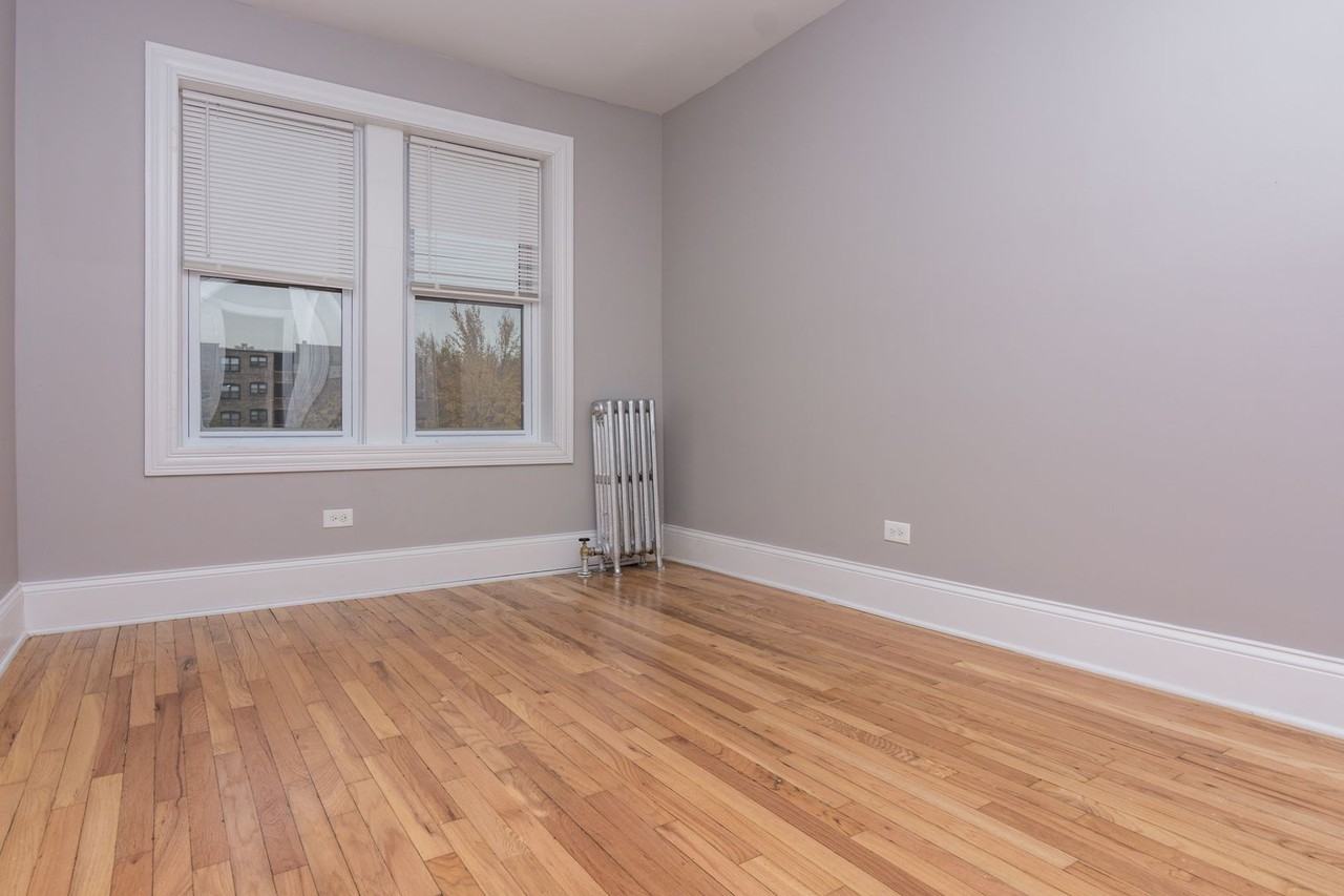 8143 S Ellis Avenue - Photo 6 of 8