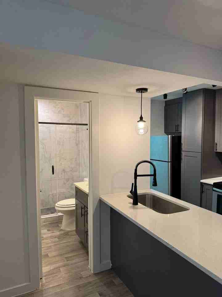 Dream Montrose - Photo 2 of 13