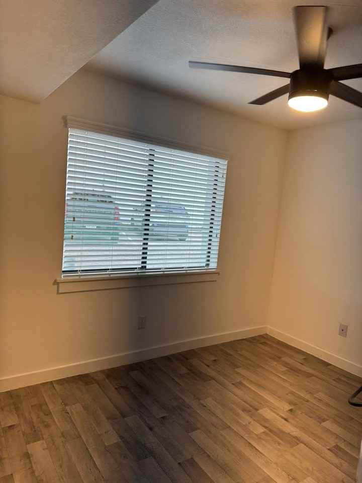 Dream Montrose - Photo 3 of 13