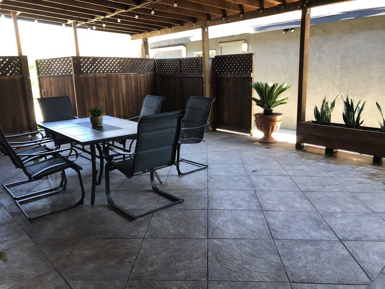 Private Room near LAX & Beaches - Photo 2 of 9