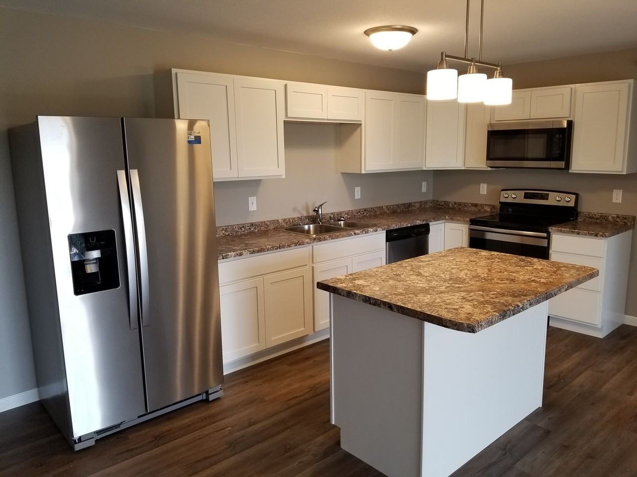 The Overlook Apartments - Photo 5 of 21