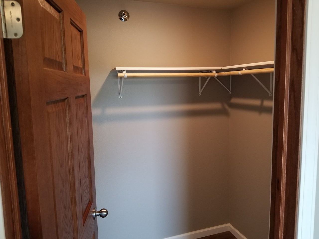 The Overlook Apartments - Photo 6 of 21