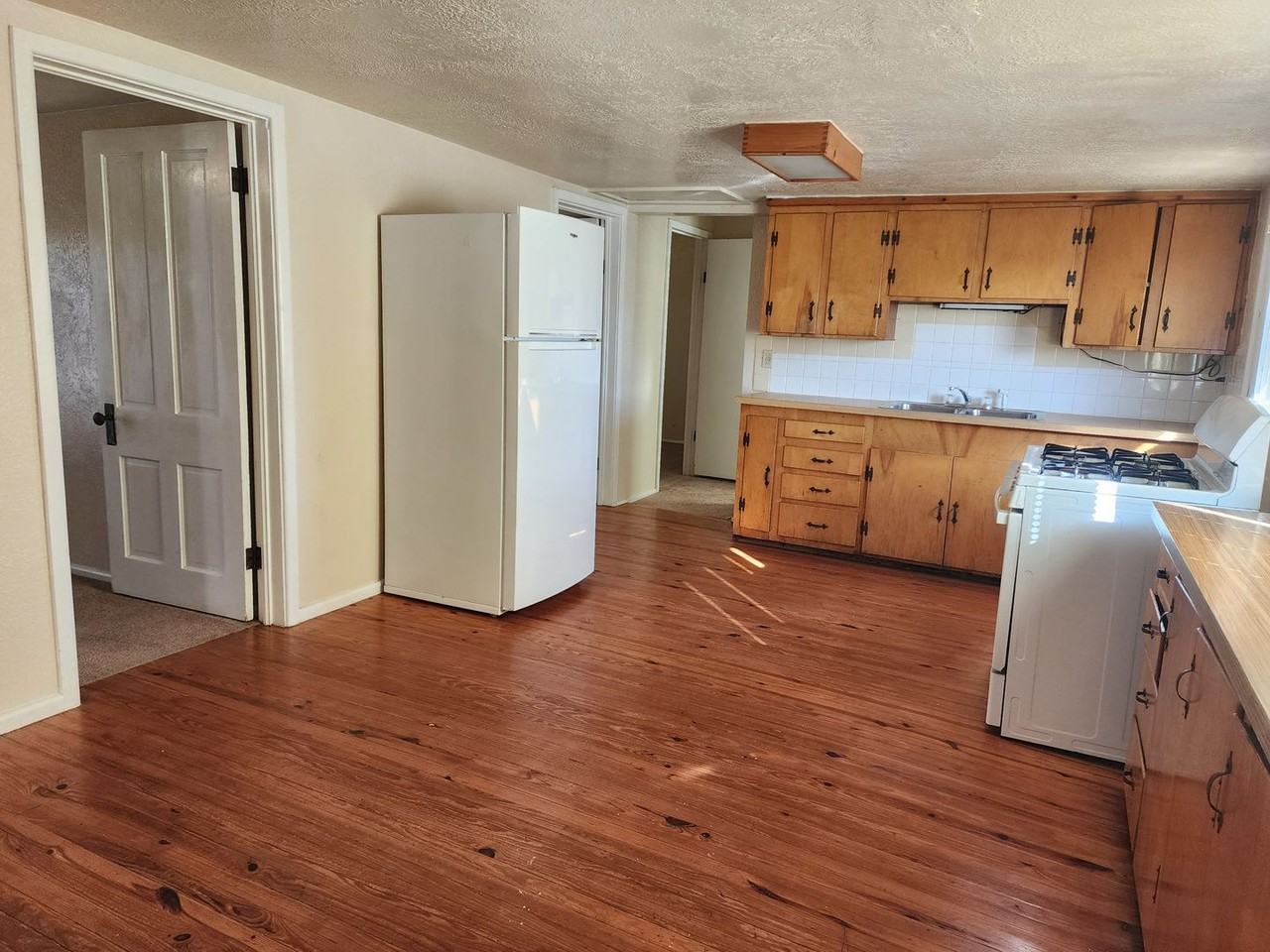 1206 N Abilene Ave - Photo 6 of 22