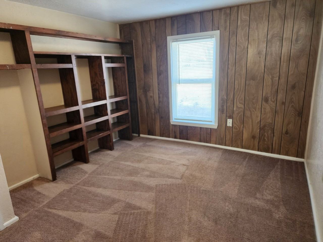 1206 N Abilene Ave - Photo 7 of 22