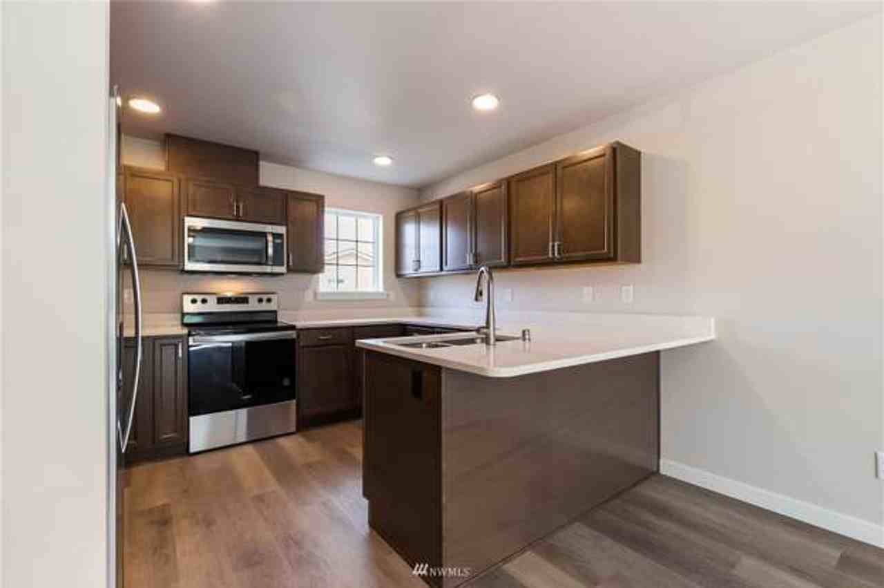 Sunset Village - Photo 3 of 23