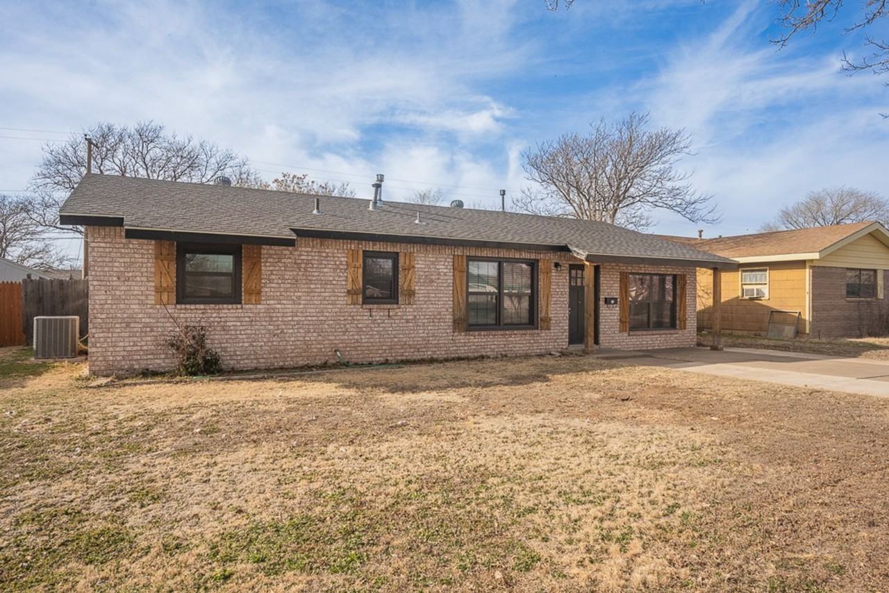 2918 S Dallas St - Photo 3 of 29
