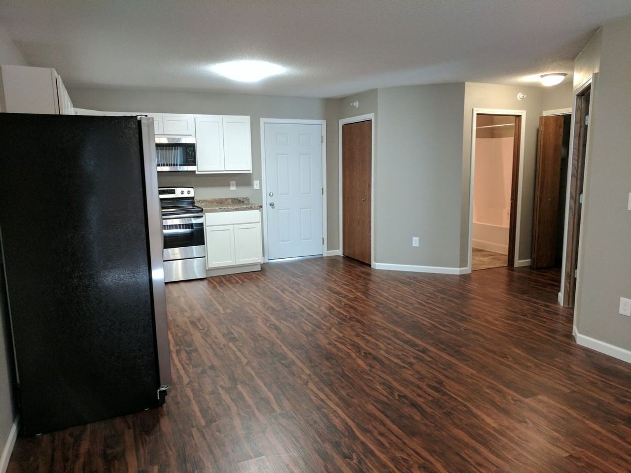 Rosewood Apartments - Photo 5 of 19