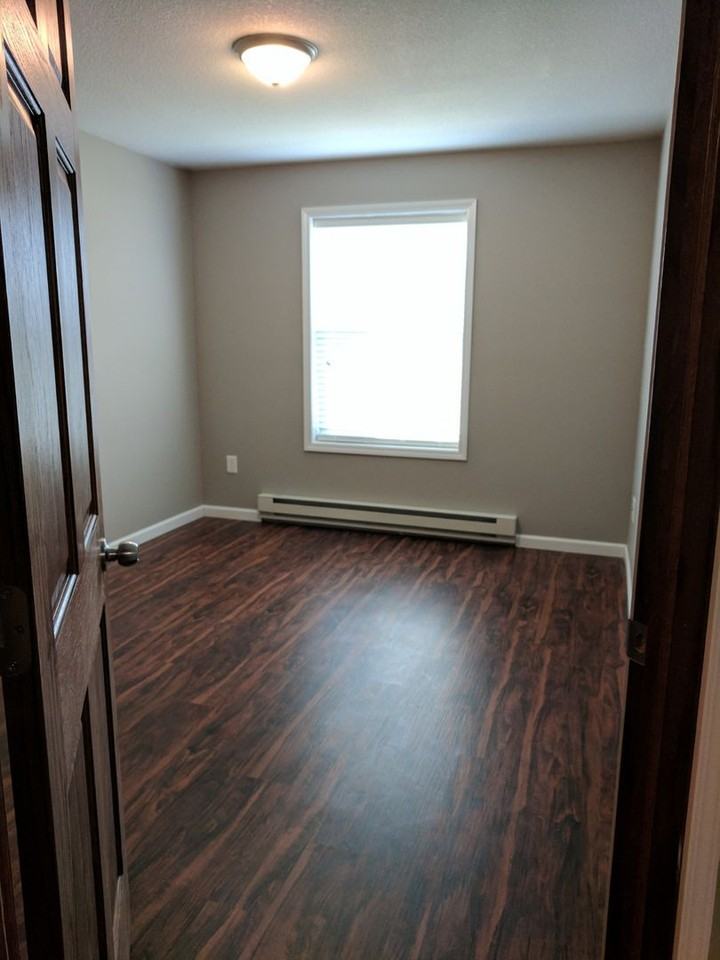 Rosewood Apartments - Photo 6 of 19