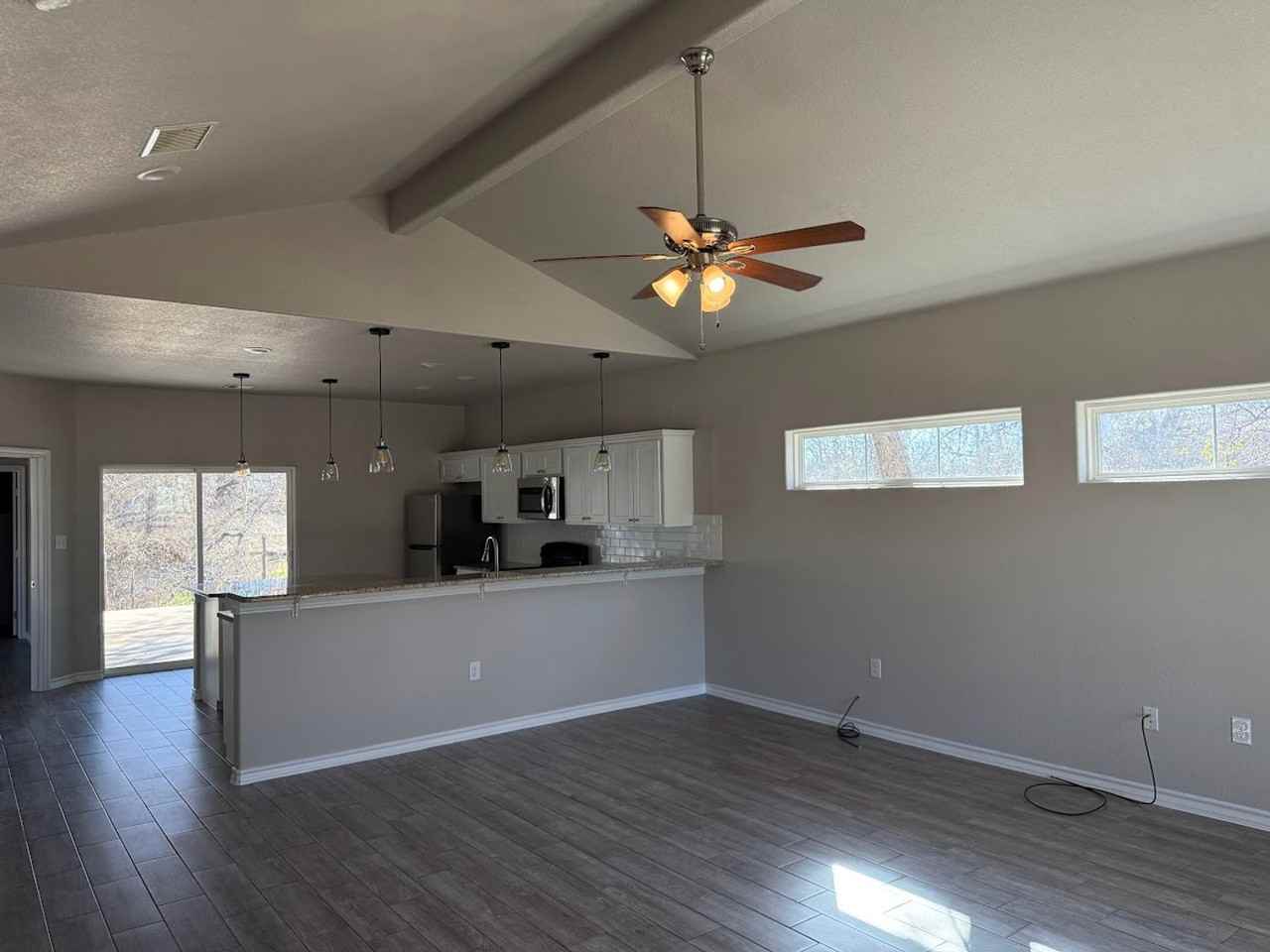 1636 Navajo Trl - Photo 2 of 12