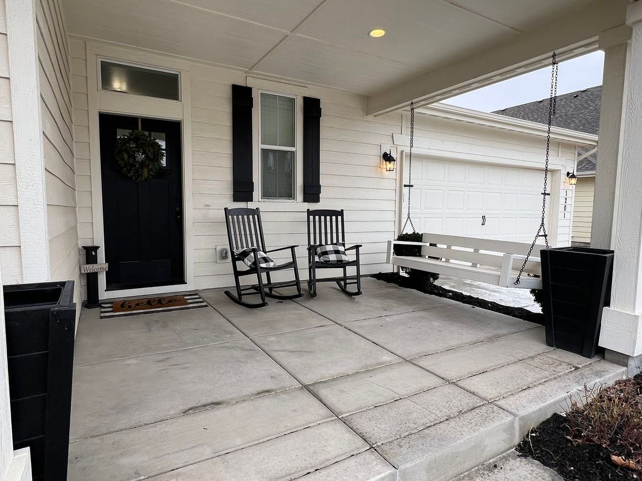 1201 E Trophy St - Photo 4 of 46