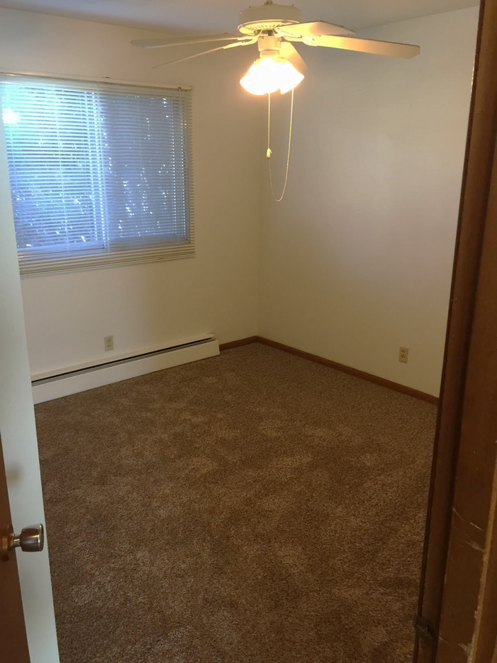 814 24th - Photo 5 of 15