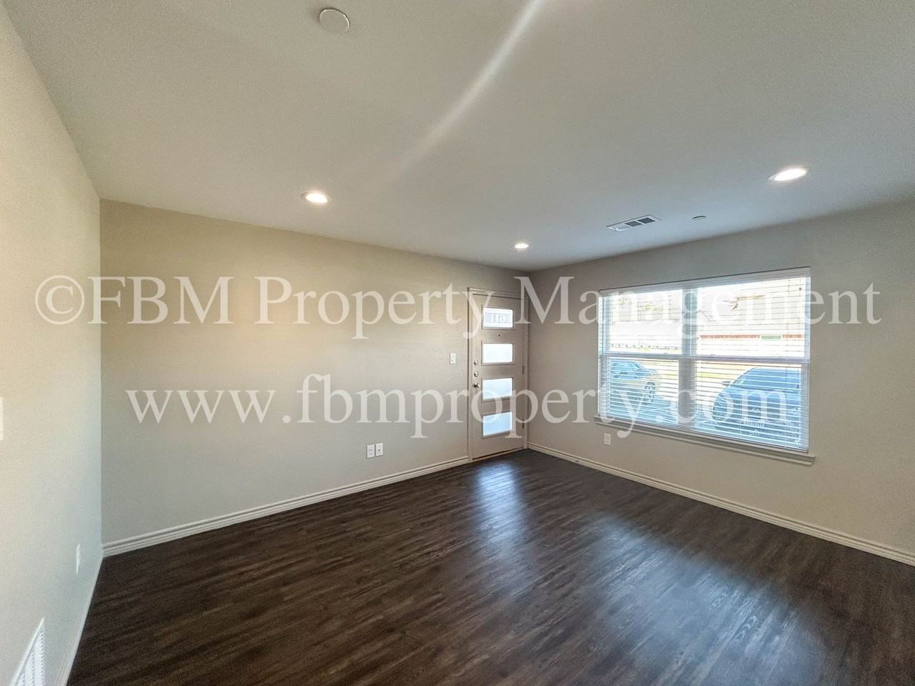 1203 N Clay St #611 - Photo 3 of 14