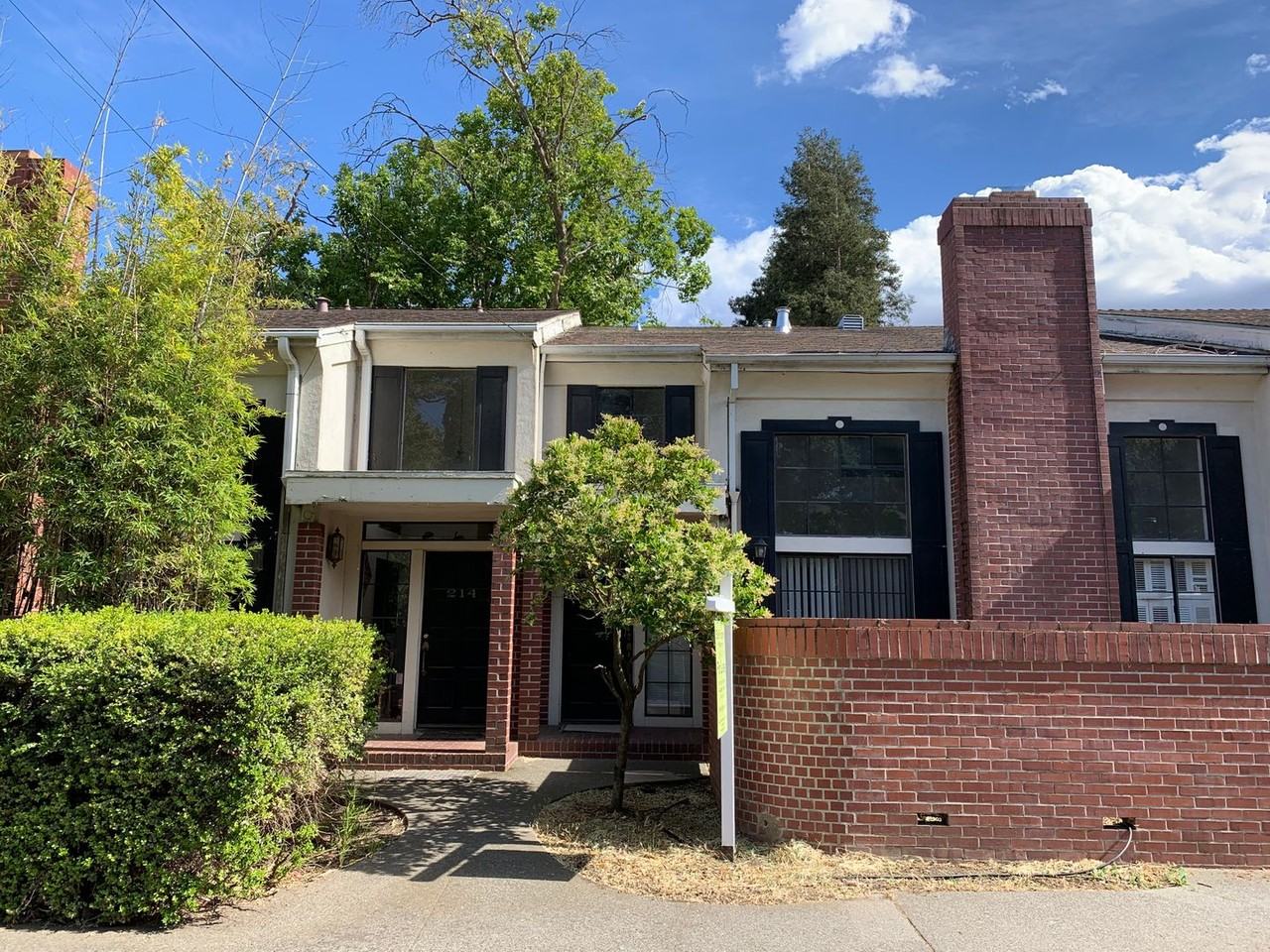 210 2nd St - Photo 3 of 43