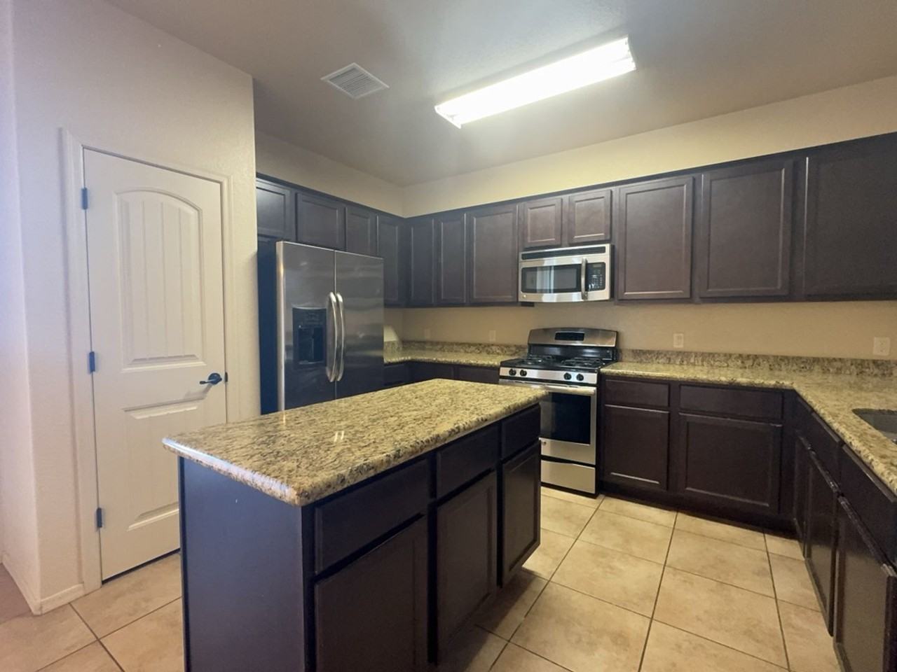 1614 Braddock Dr - Photo 6 of 23