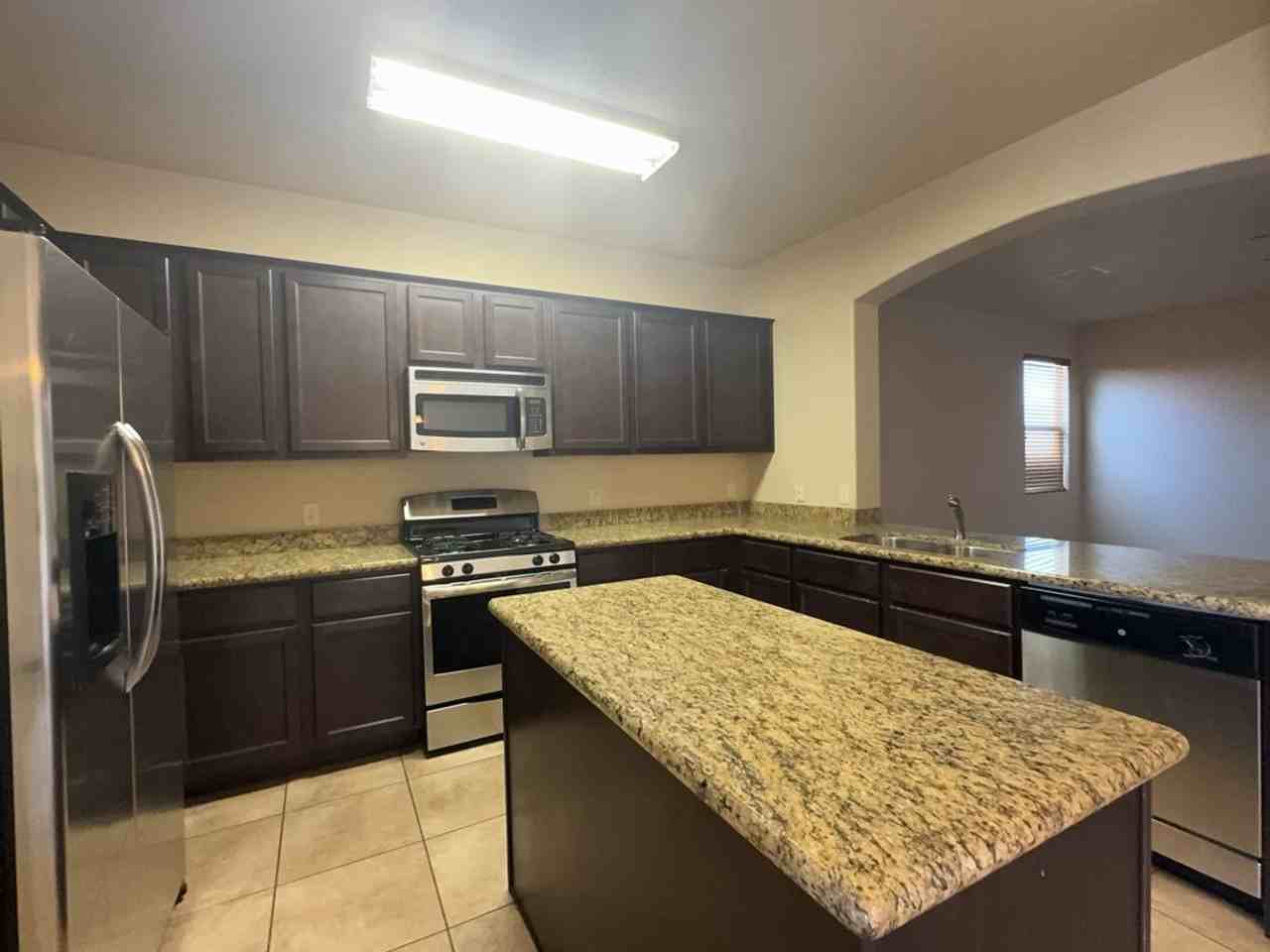 1614 Braddock Dr - Photo 7 of 23