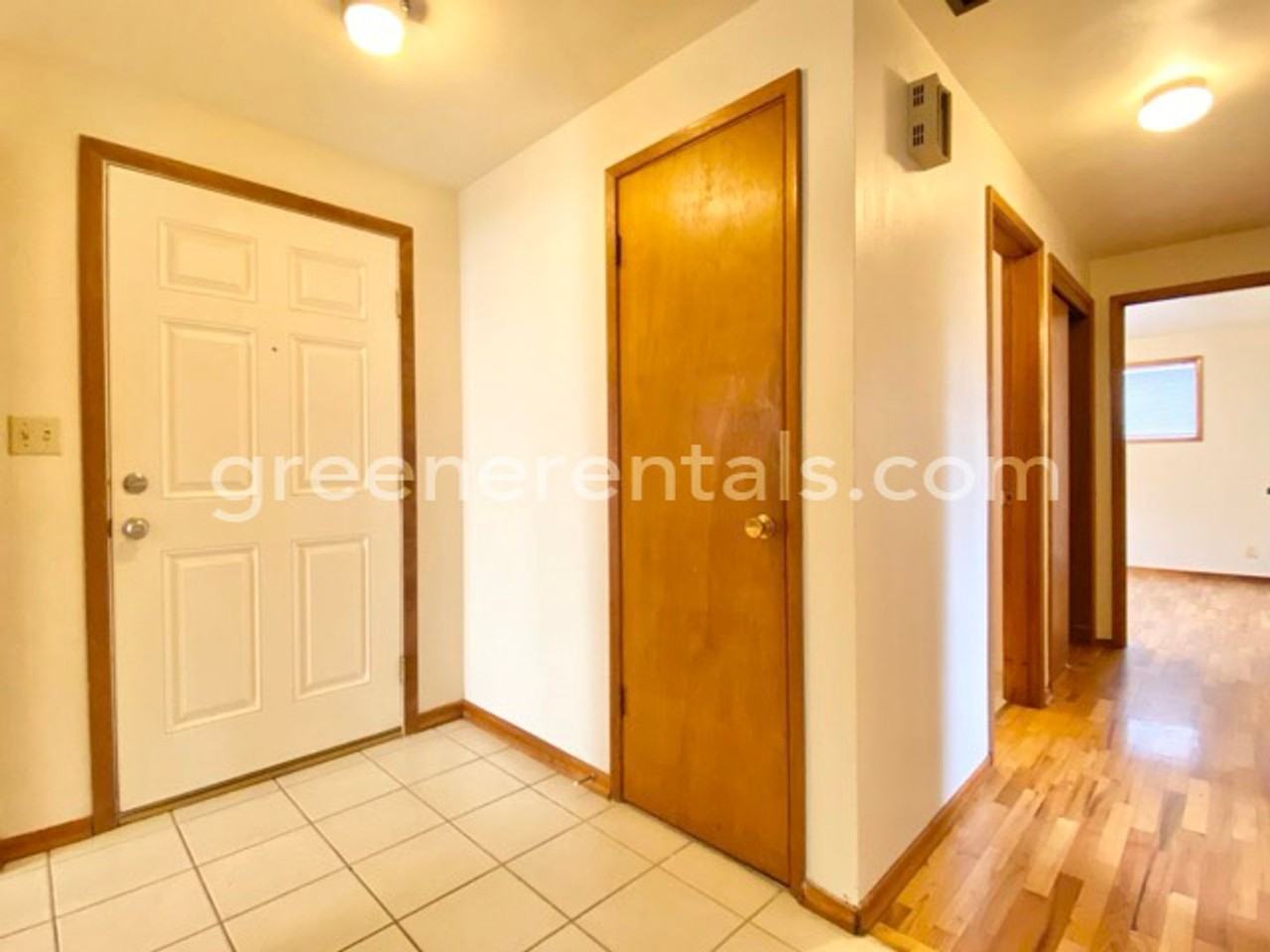 708 Cushing St Sw - Photo 2 of 22